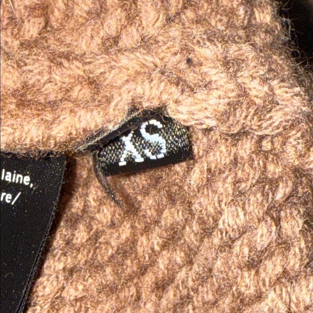 CO Wool Cashmere Blend Mocha Brown Fitted Cable Knit Sweater SZ XS - Picture 9 of 10